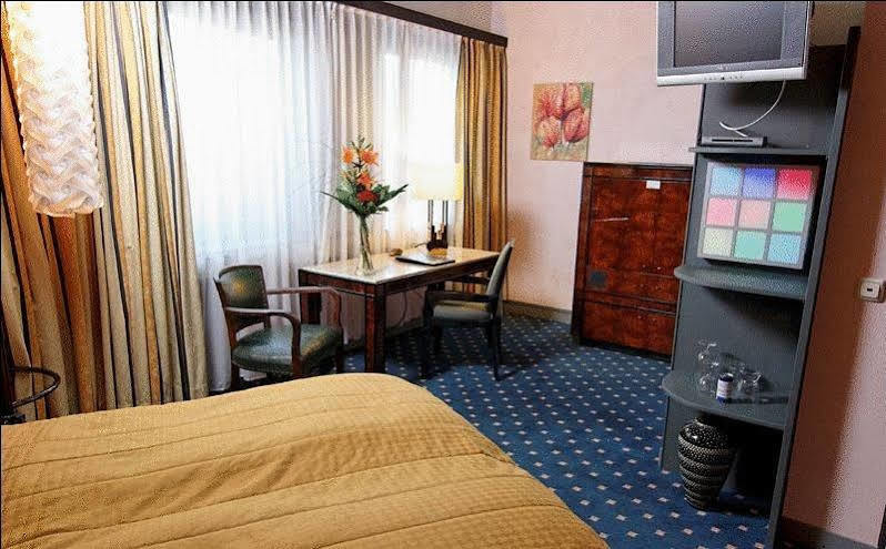 Smarthotel Ingelheim Ngoại thất bức ảnh